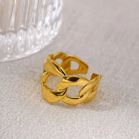 Minimalist Chain Opening Ring