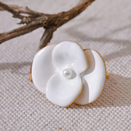 Exquisite White Enamel Flower Ring